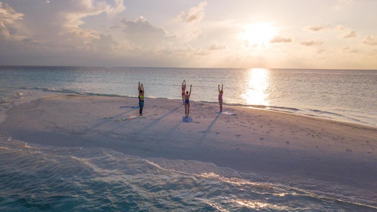 Ukulhas Beach Inn Bagian luar foto