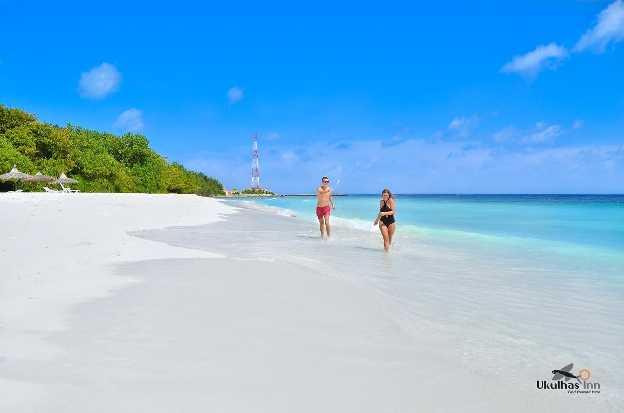 Ukulhas Beach Inn Bagian luar foto