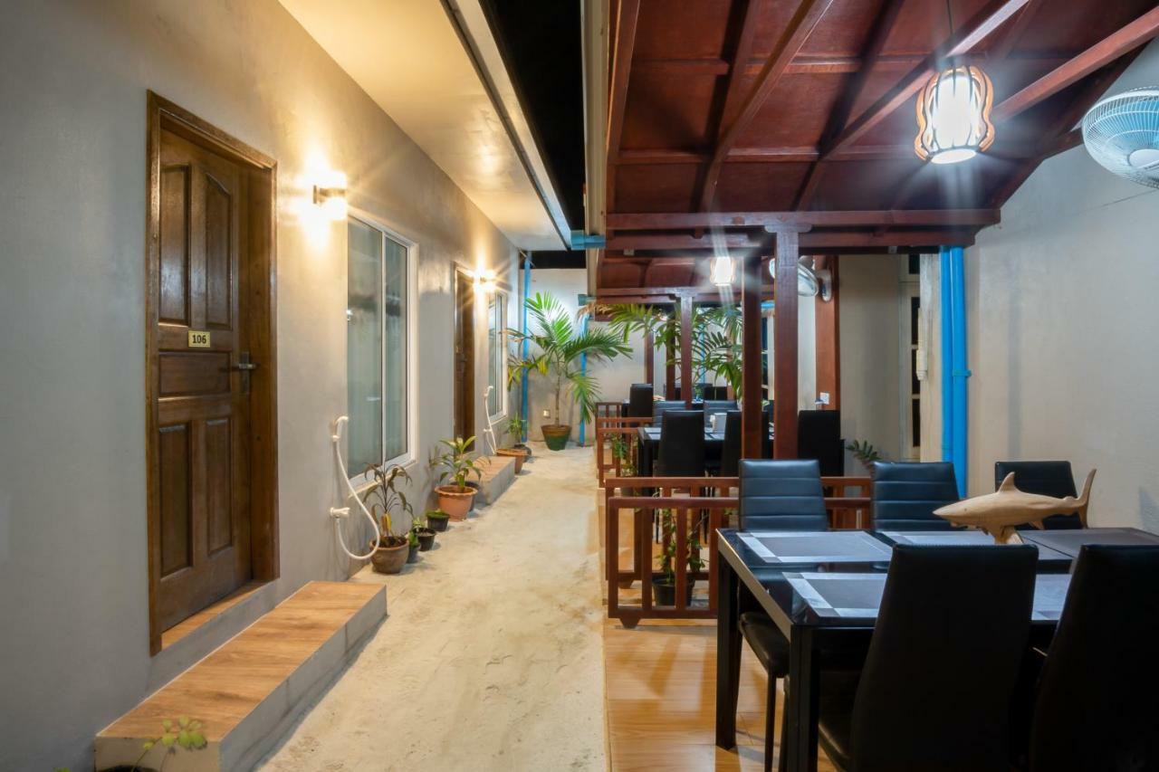 Ukulhas Beach Inn Bagian luar foto