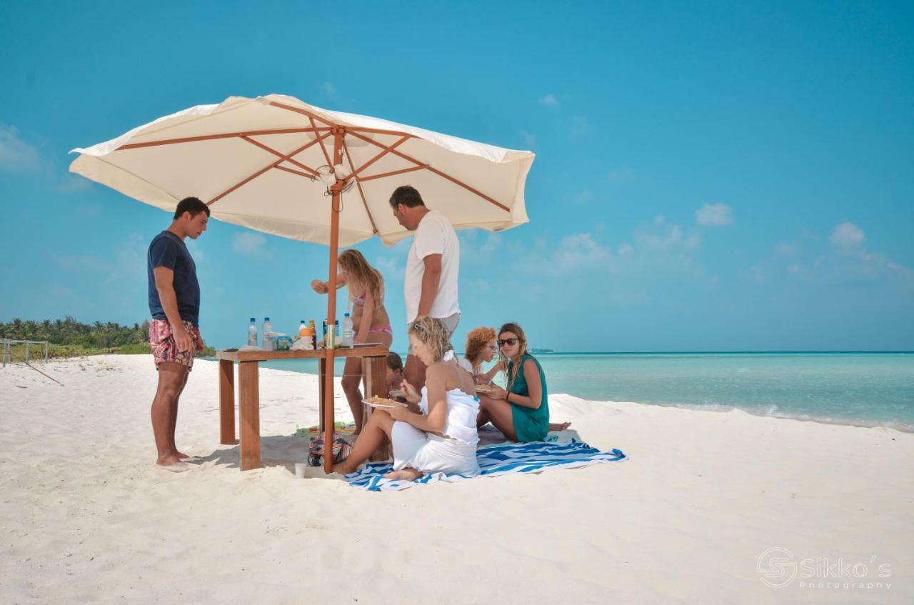 Ukulhas Beach Inn Bagian luar foto