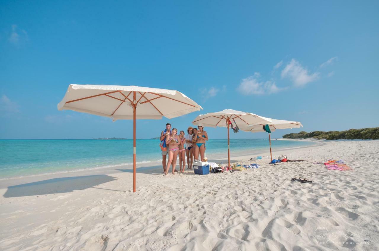 Ukulhas Beach Inn Bagian luar foto