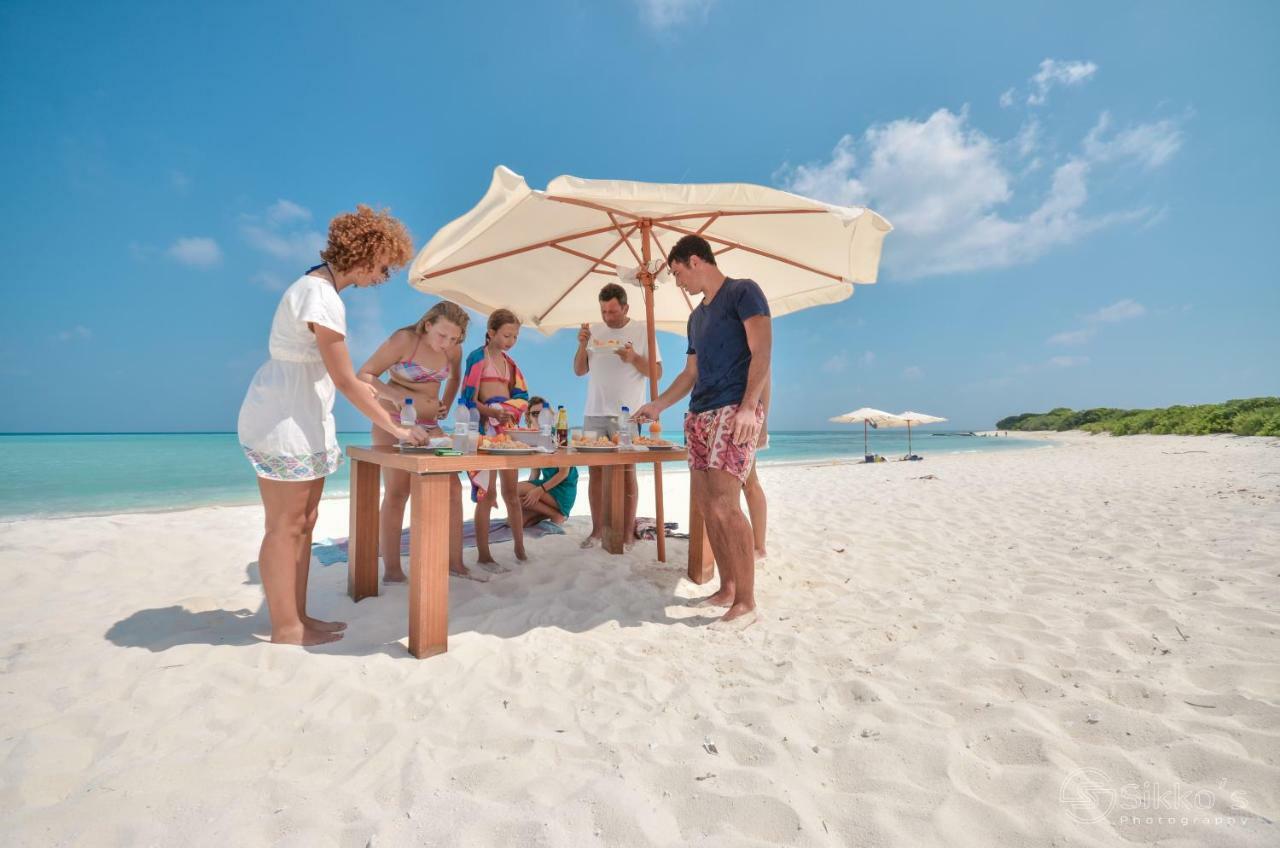 Ukulhas Beach Inn Bagian luar foto